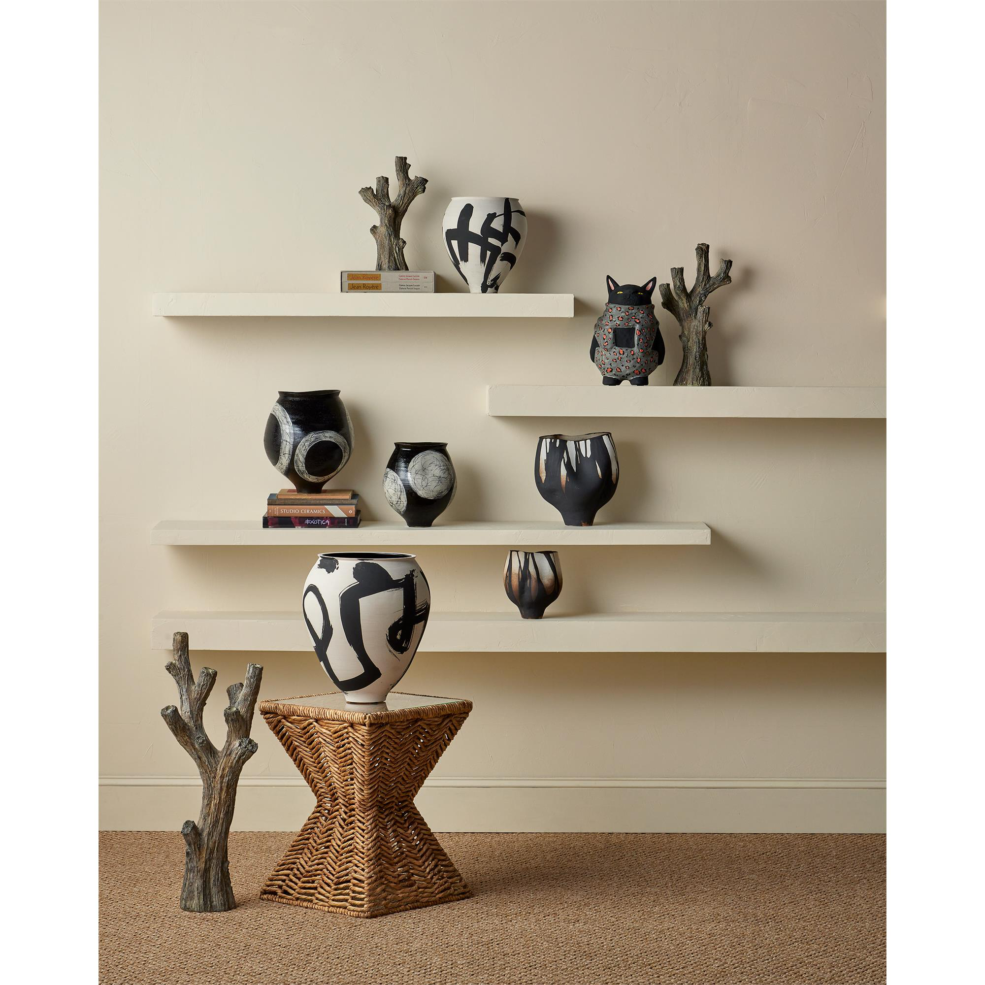 Inoue Vase-Urn