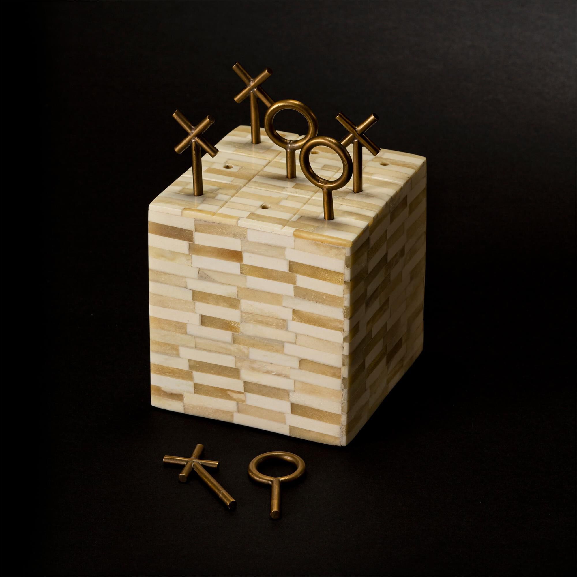 Tic Tac Toe 4 Inch Decorative Board Game